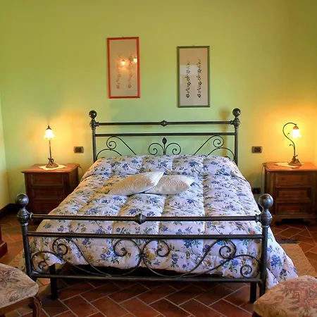 Farm stay Agriturismo Palazzo Tori Torrita di Siena